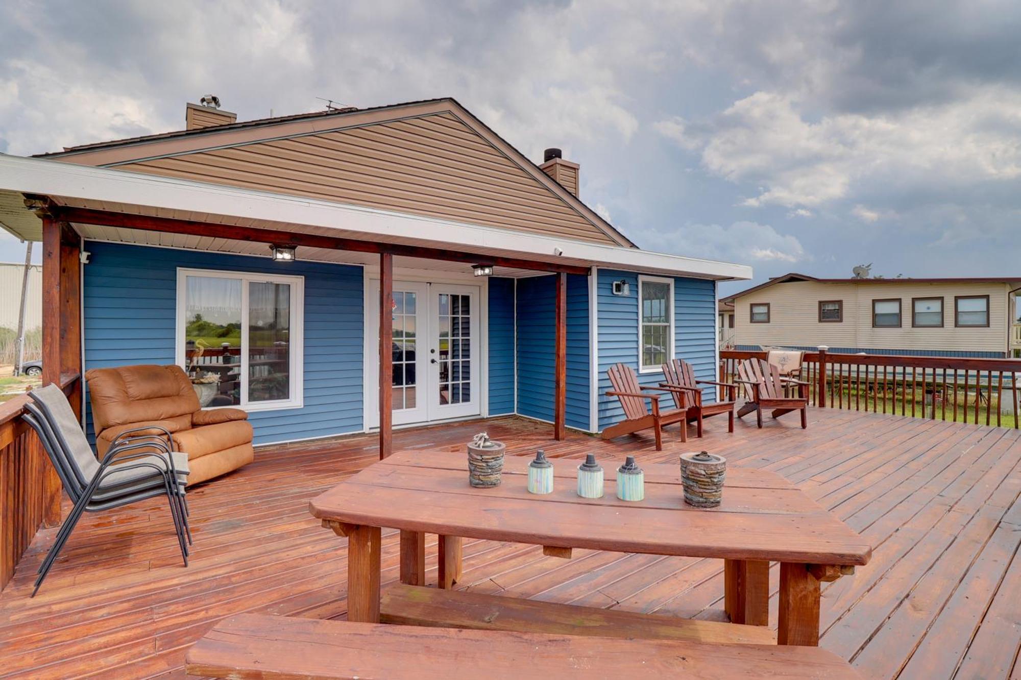 Oceanfront Milford Home With View And Boat Access Buitenkant foto