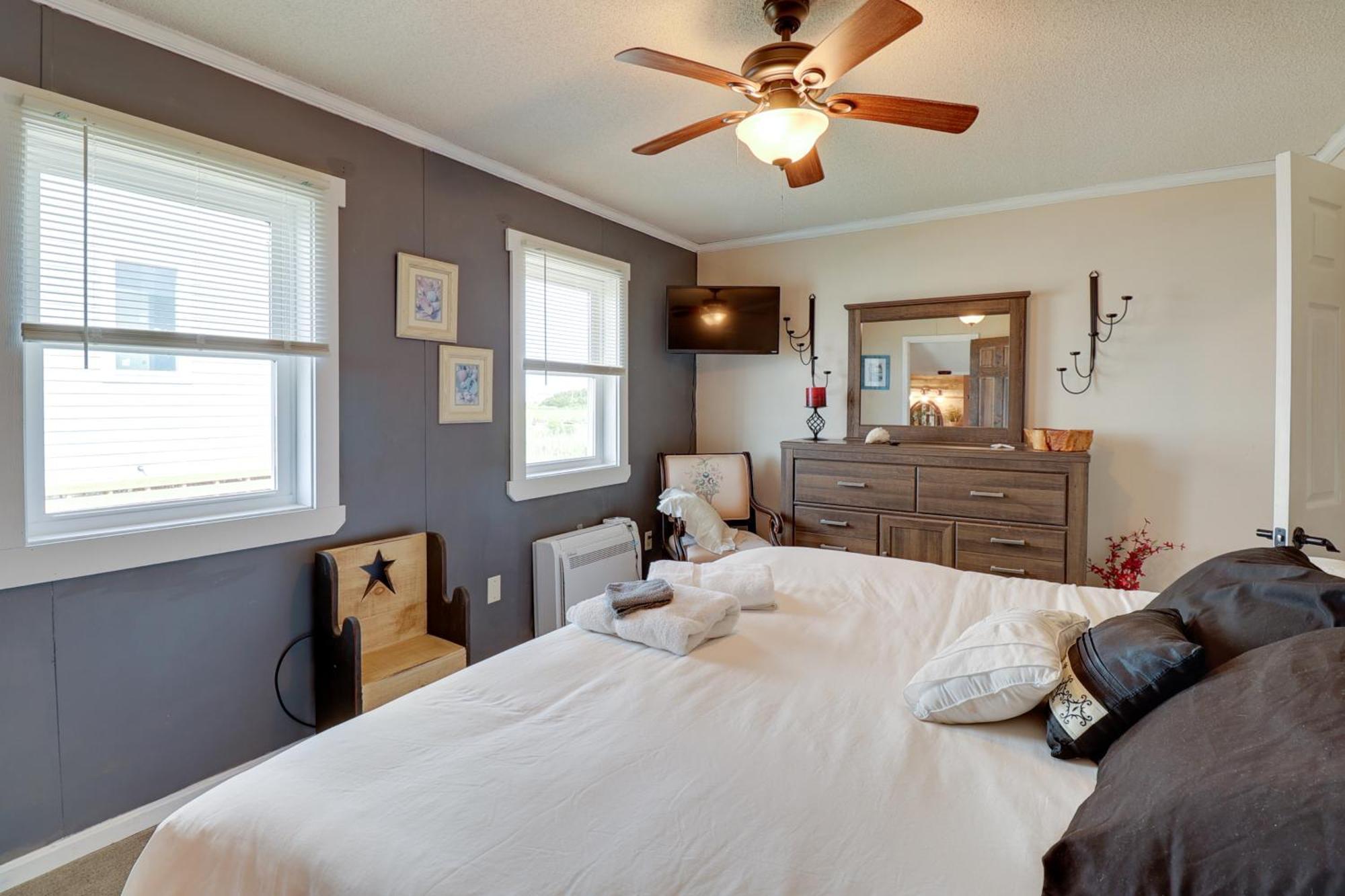 Oceanfront Milford Home With View And Boat Access Buitenkant foto